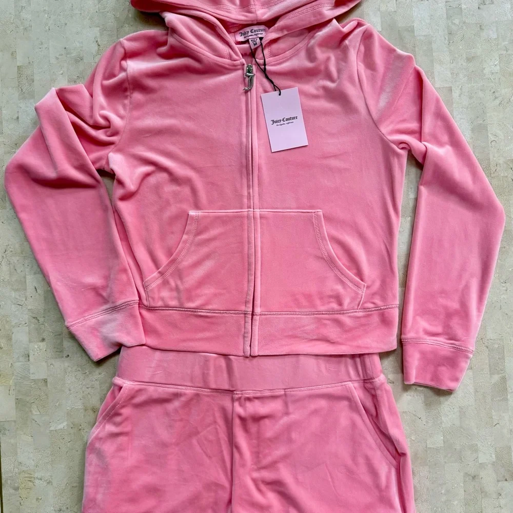 Juicy Couture NWT Bling Velour Tracksuit Hoodie and Shorts Set Y2K Pink - Picture 3 of 5